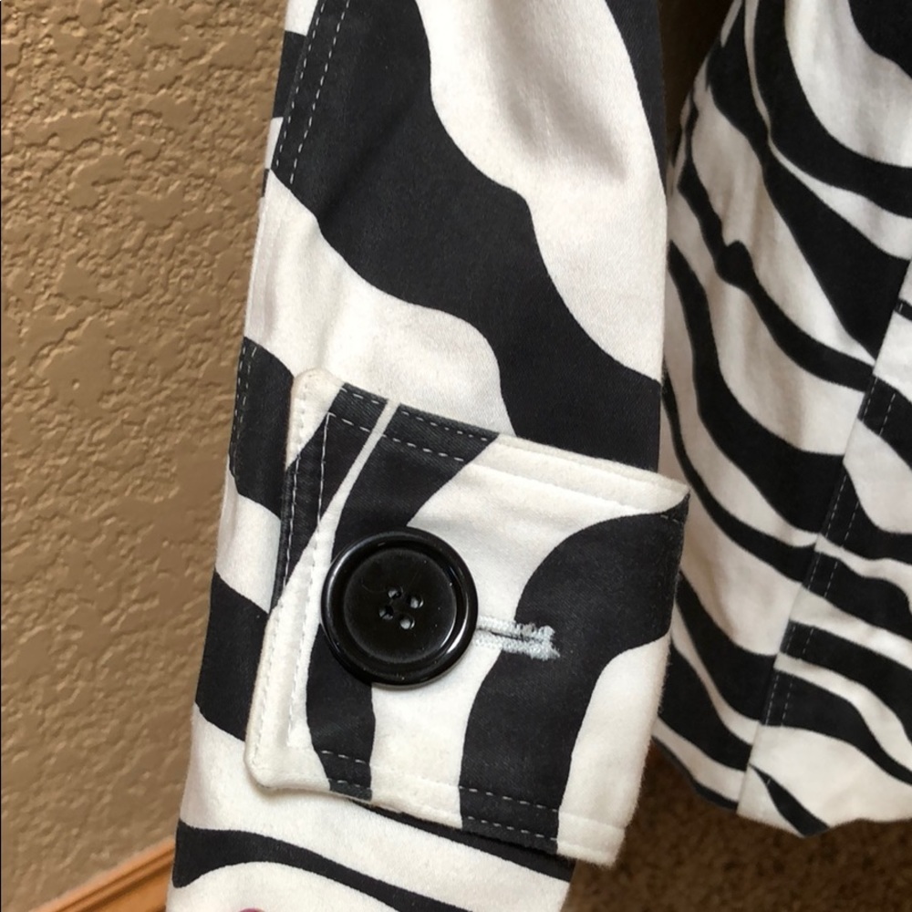 Cache Jacket - Picture 4 of 6